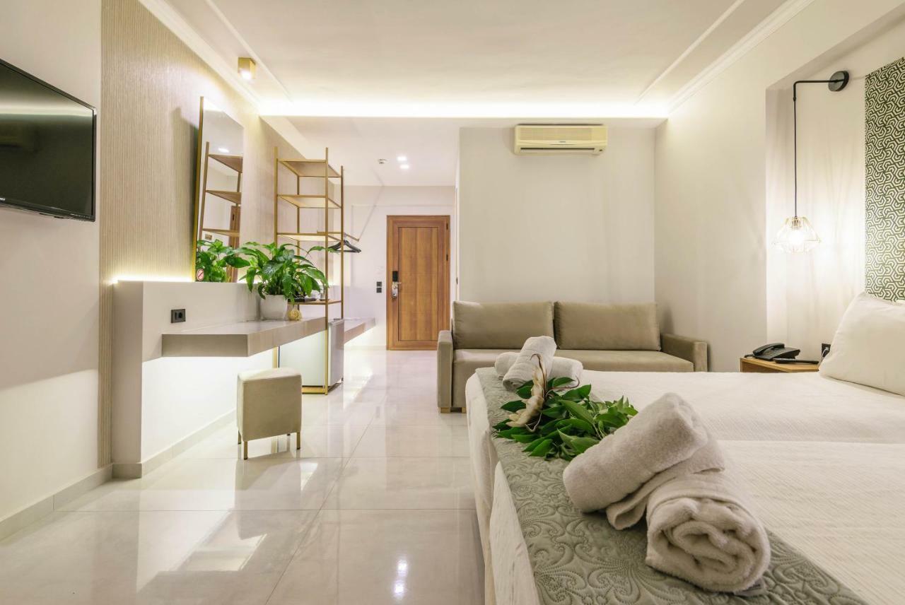 Plaza Pallas Aparthotel